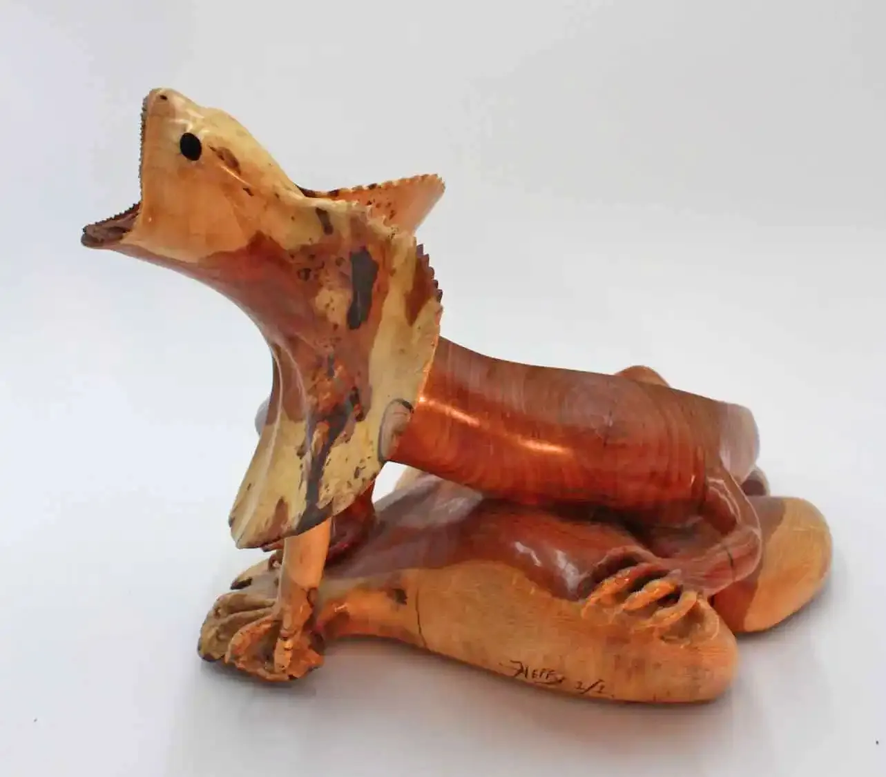 Frill-necked Lizard woodcarving sculpture